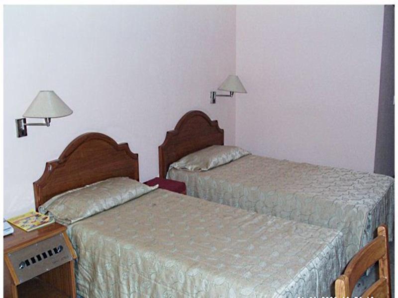 Sarao Hotel Mohali Buitenkant foto