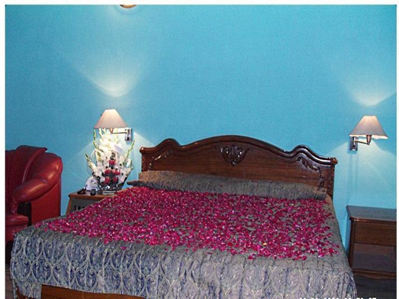 Sarao Hotel Mohali Buitenkant foto